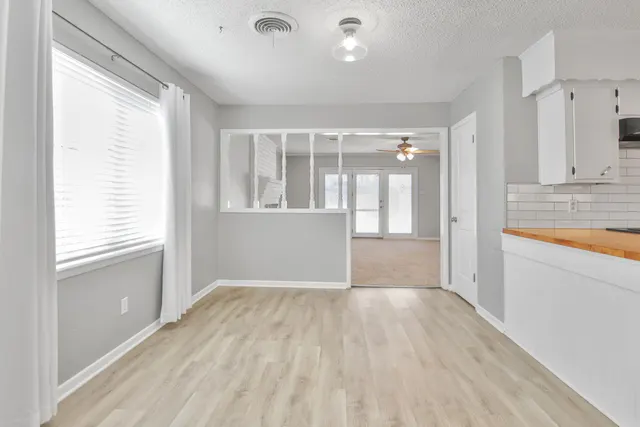 Photo 6 — 5424 30th Street, Lubbock, TX 79407