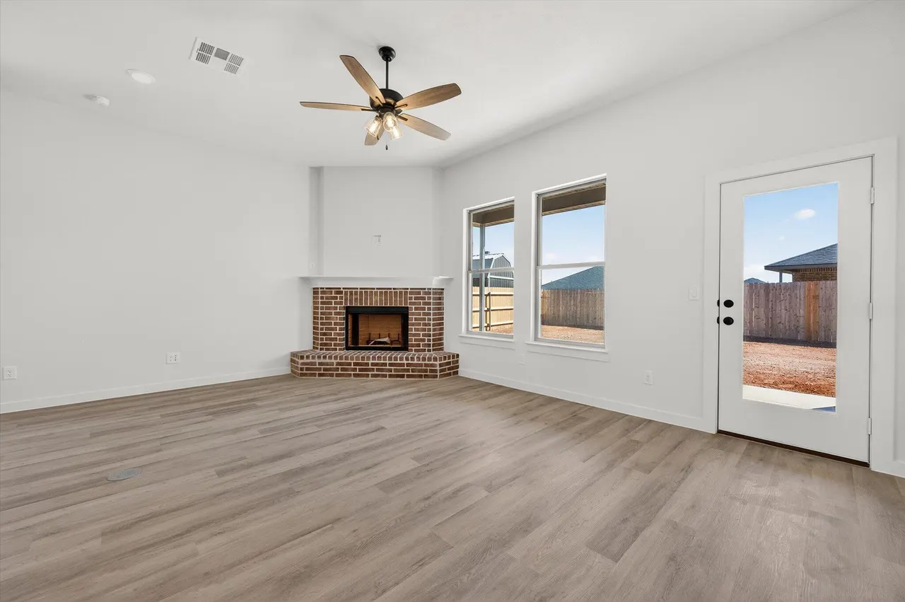 Photo 10 — 809 E 30th Street, Wolfforth, TX 79382