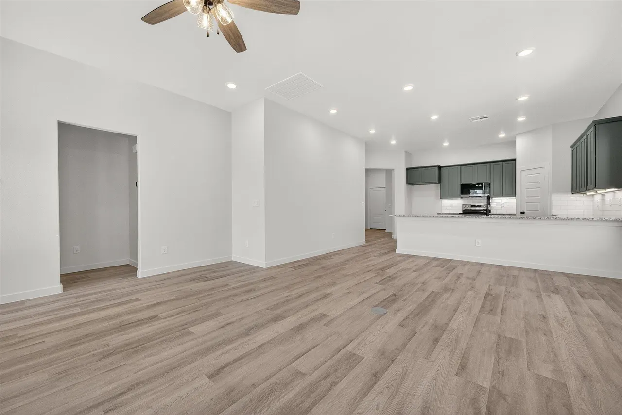 Photo 12 — 809 E 30th Street, Wolfforth, TX 79382