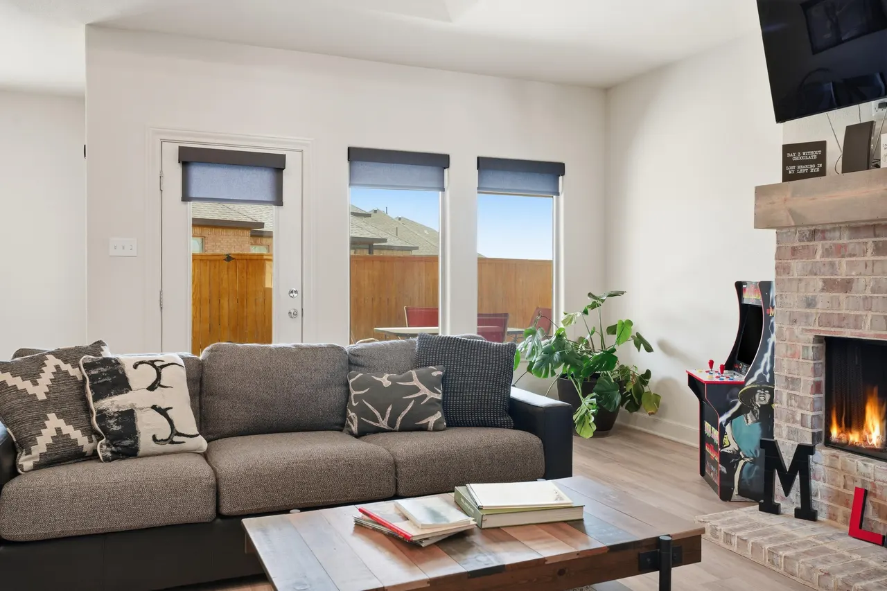 Photo 9 — 6915 51st Street, Lubbock, TX 79407