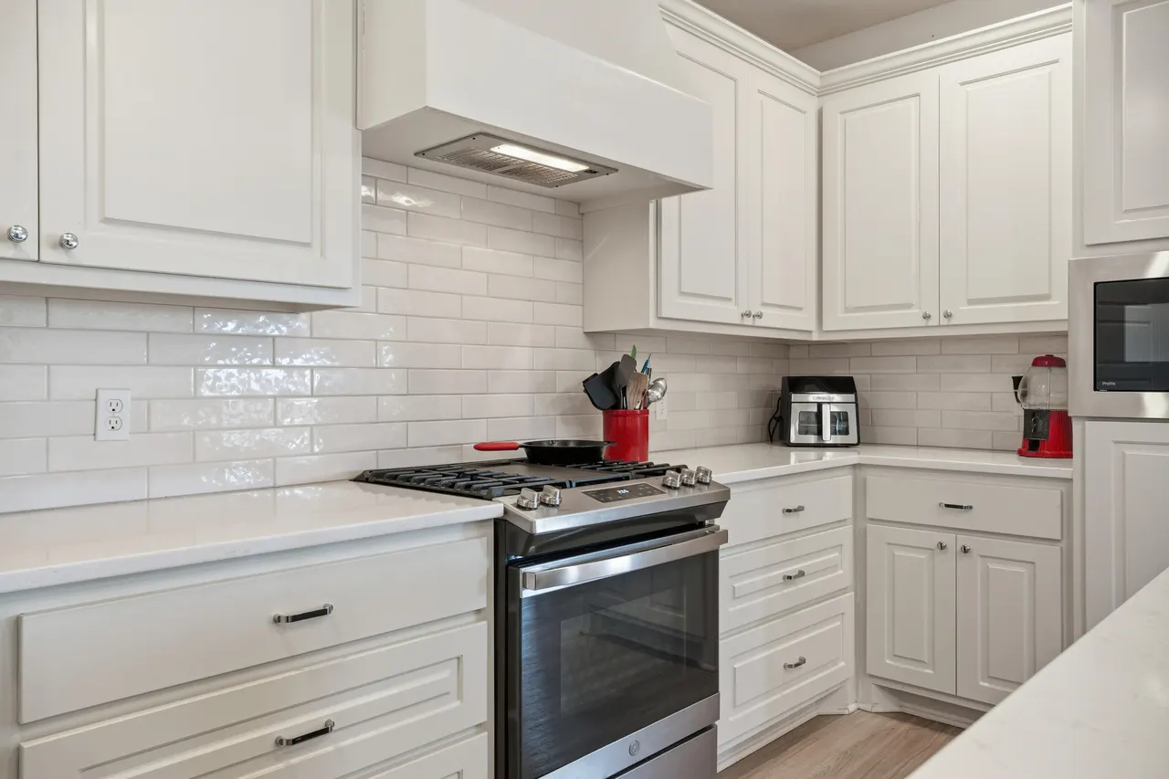 Photo 15 — 6915 51st Street, Lubbock, TX 79407