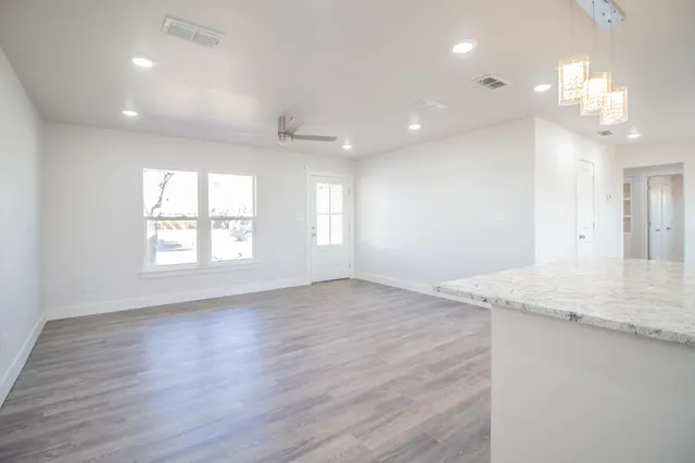 Photo 4 — 5115 48th Street, Lubbock, TX 79414