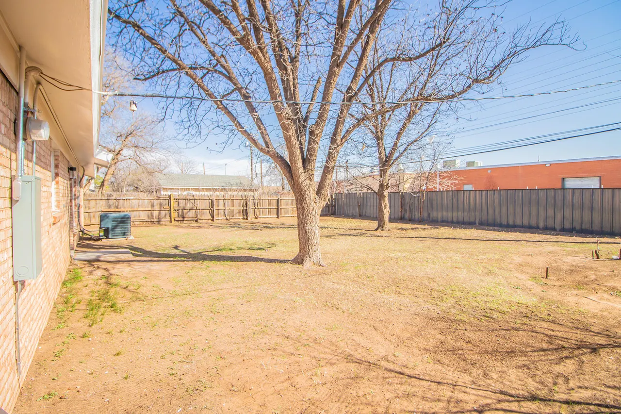 Photo 19 — 5115 48th Street, Lubbock, TX 79414