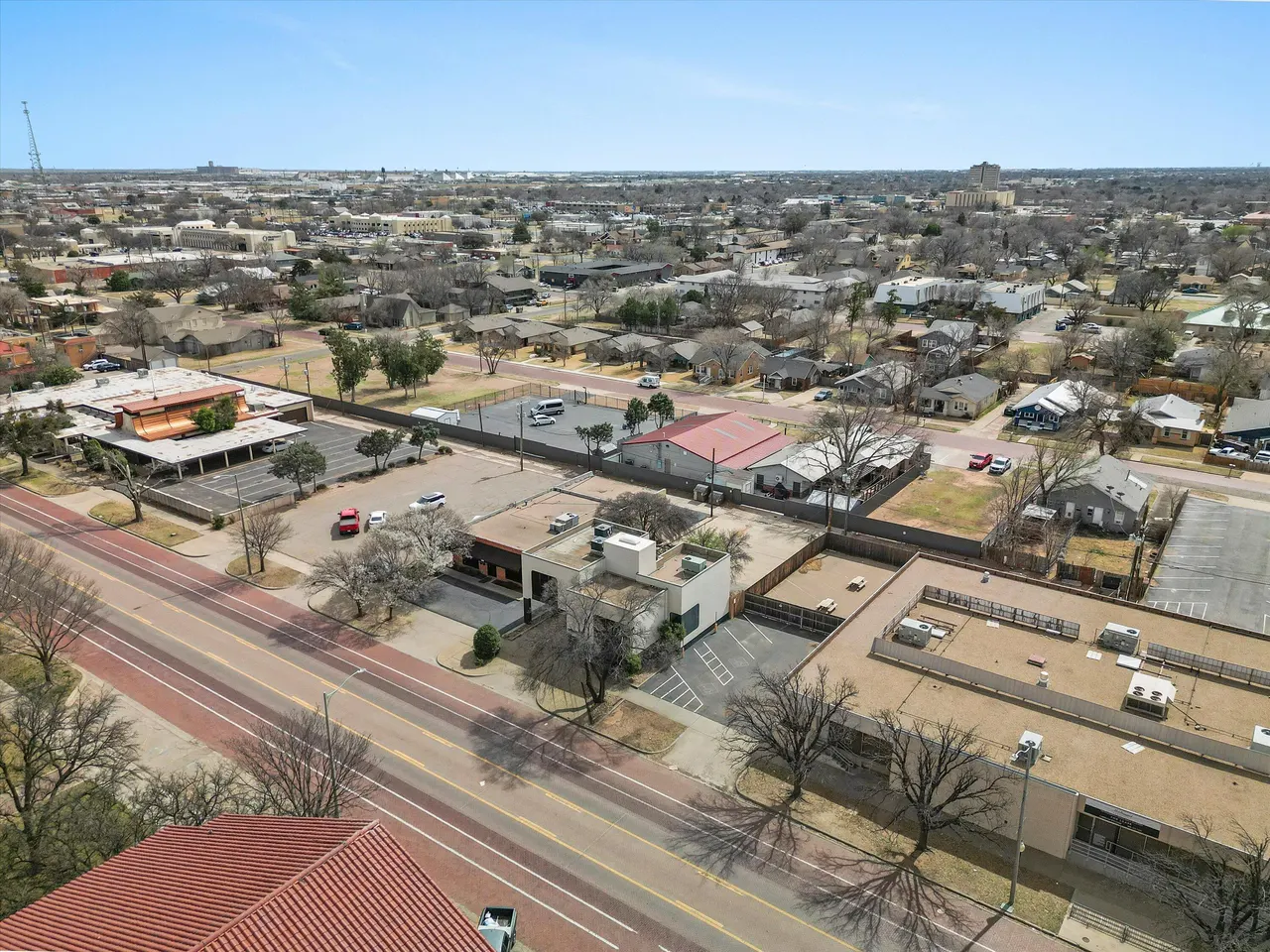 Photo 26 — 1919 Broadway Street, Lubbock, TX 79401