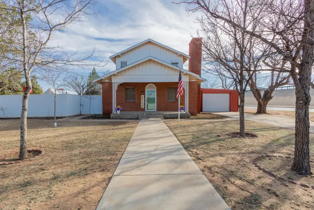 Front exterior — 709 80th Street, Lubbock, TX 79404