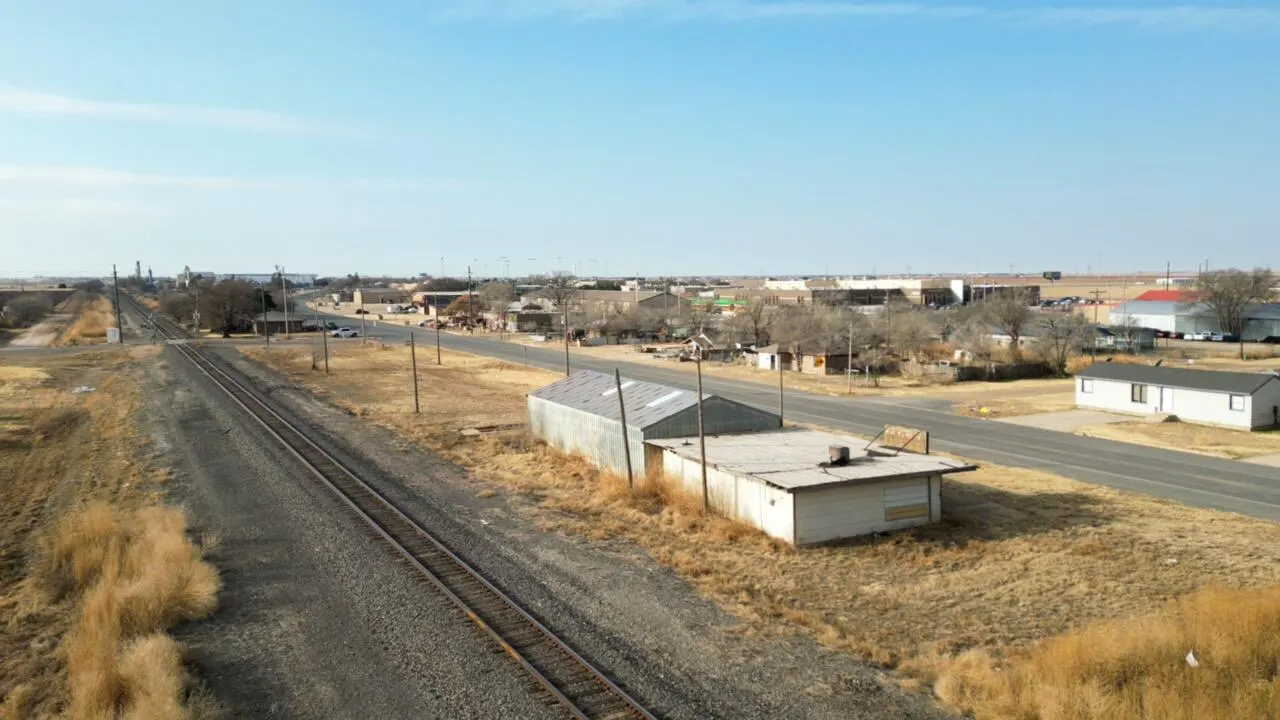 Photo 2 — 104 N Monroe Avenue, New Deal, TX 79350