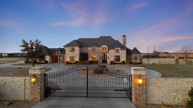 Photo 2 — 5016 County Rd 7890, Lubbock, TX 79424