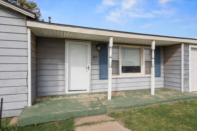 Photo 3 — 603 Locust Street, Idalou, TX 79329