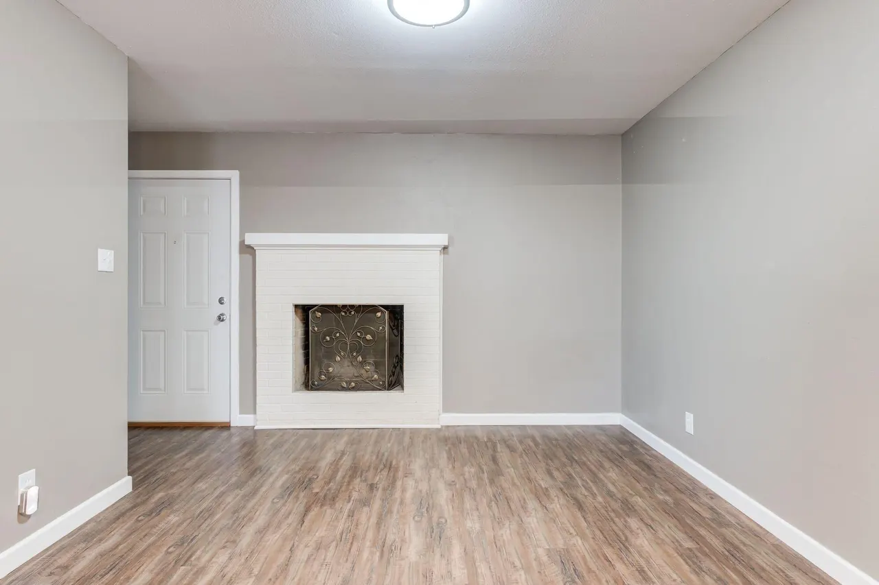 Photo 5 — 5206 42nd Street, Lubbock, TX 79414