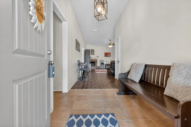Photo 7 — 6920 35th Street, Lubbock, TX 79407