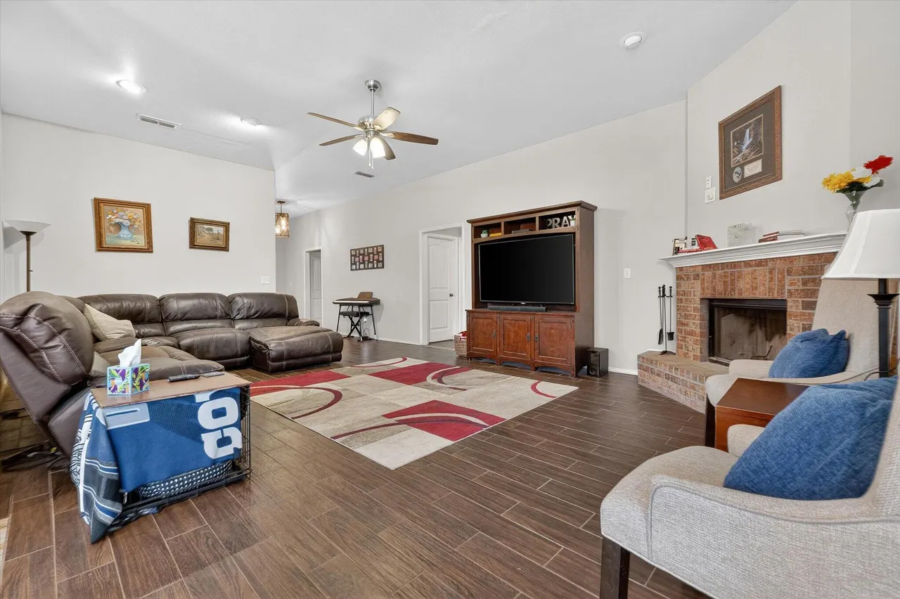 Photo 13 — 6920 35th Street, Lubbock, TX 79407