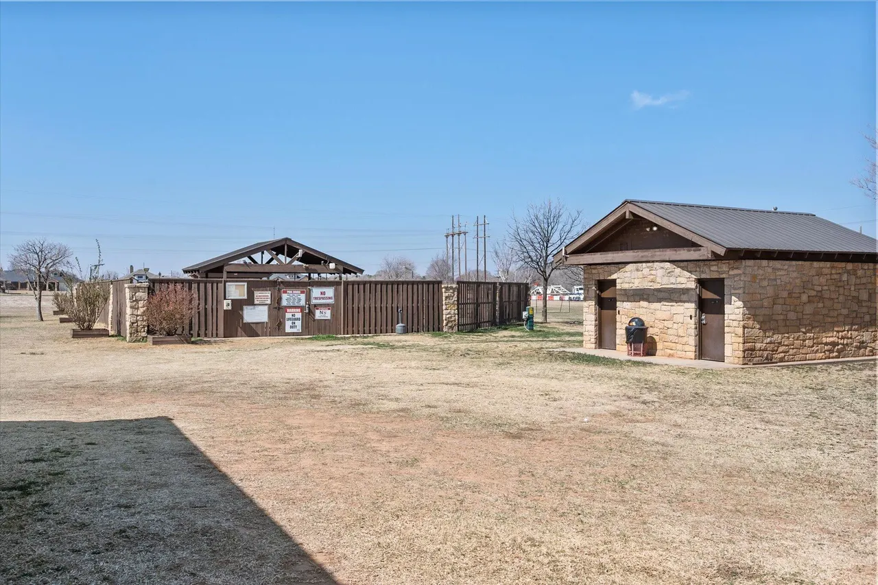 Photo 37 — 6920 35th Street, Lubbock, TX 79407