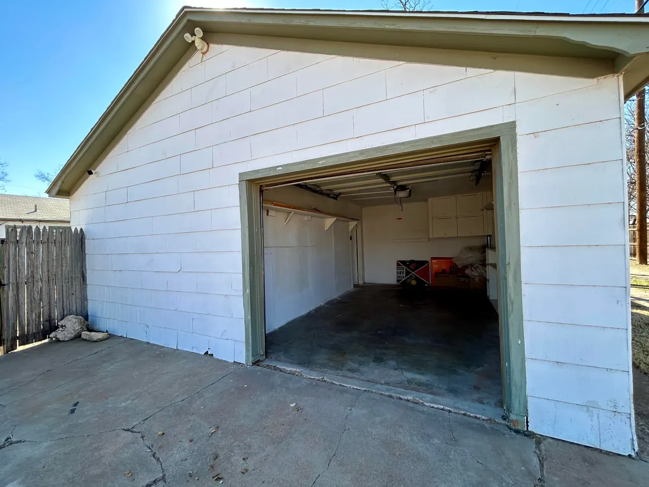 Photo 26 — 4002 33rd Street, Lubbock, TX 79410