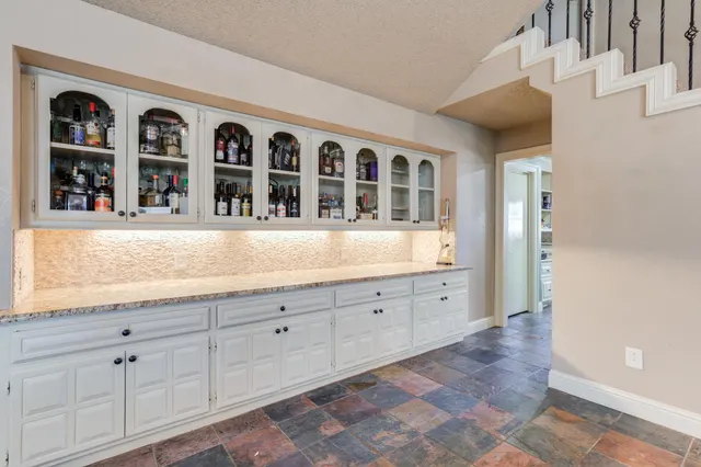 Photo 7 — 7601 Canton Avenue, Lubbock, TX 79423