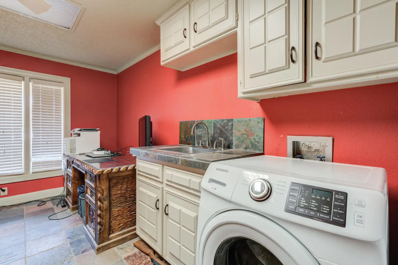 Photo 20 — 7601 Canton Avenue, Lubbock, TX 79423