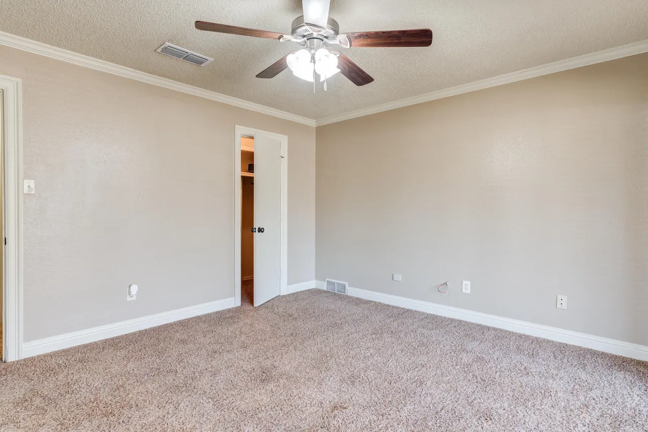 Photo 32 — 7601 Canton Avenue, Lubbock, TX 79423