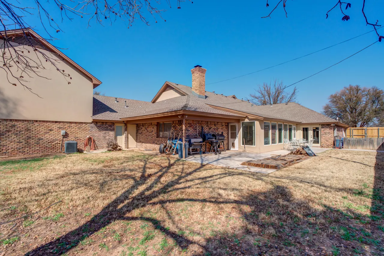 Photo 42 — 7601 Canton Avenue, Lubbock, TX 79423