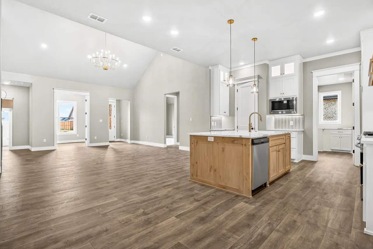 Photo 14 — 4412 Quitman Avenue, Lubbock, TX 79407