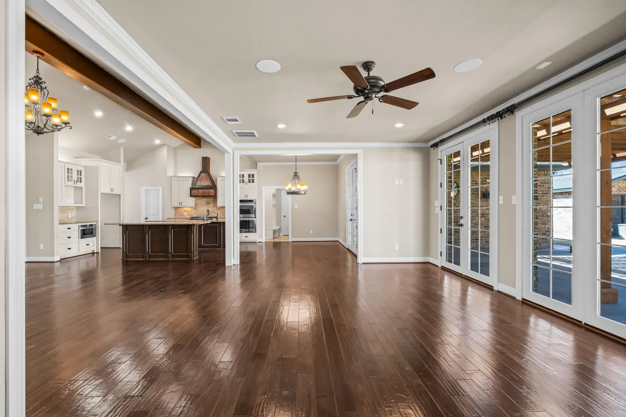 Photo 11 — 1405 11th Place, Shallowater, TX 79363