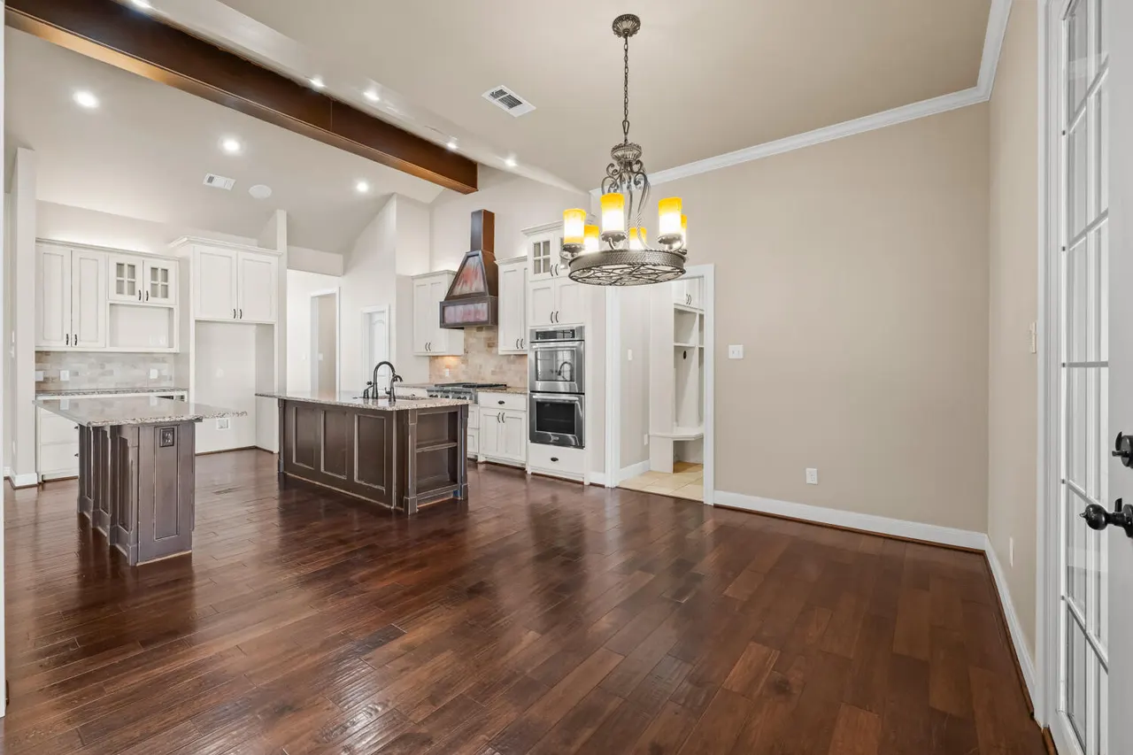 Photo 14 — 1405 11th Place, Shallowater, TX 79363
