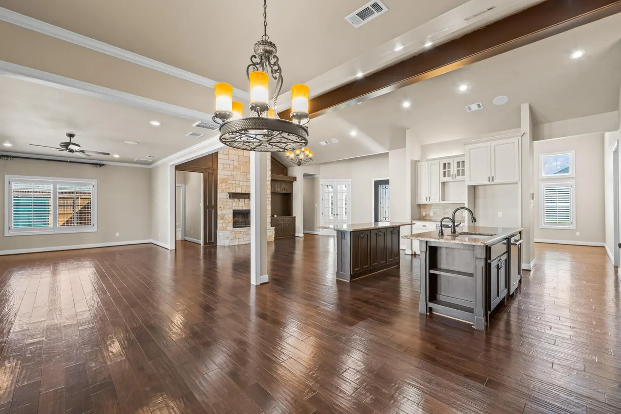 Photo 15 — 1405 11th Place, Shallowater, TX 79363