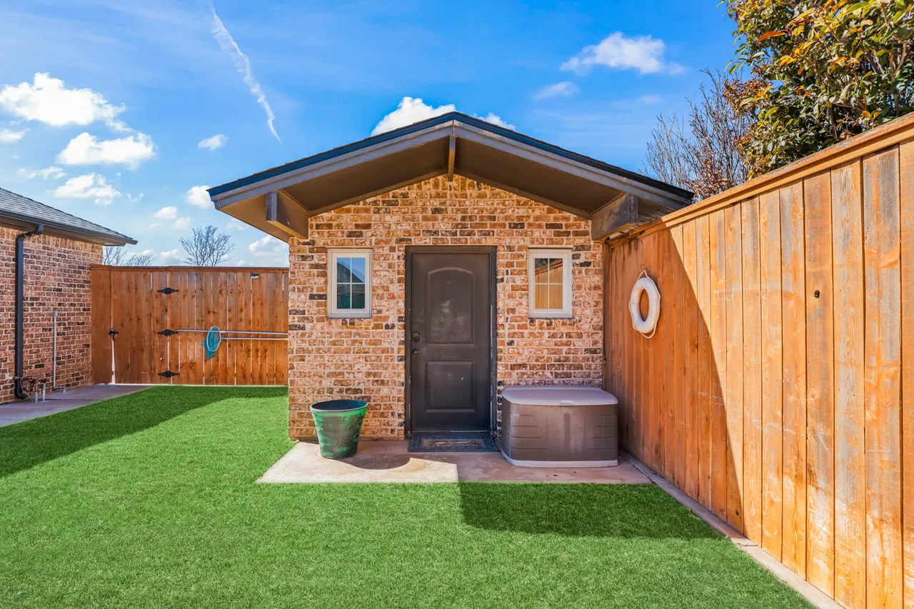 Photo 75 — 1405 11th Place, Shallowater, TX 79363