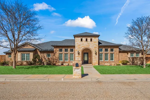 Front exterior — 1405 11th Place, Shallowater, TX 79363