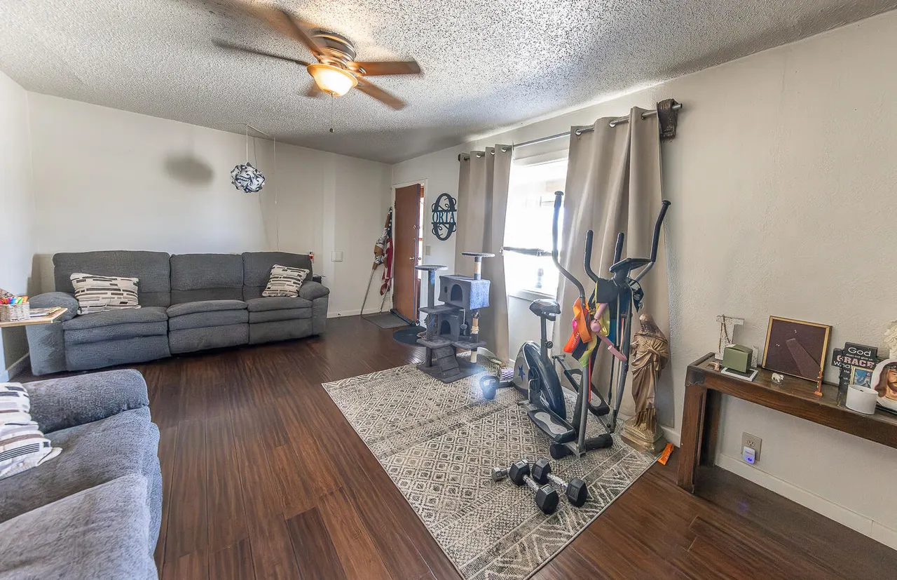 Photo 4 — 6301 21st Street, Lubbock, TX 79407