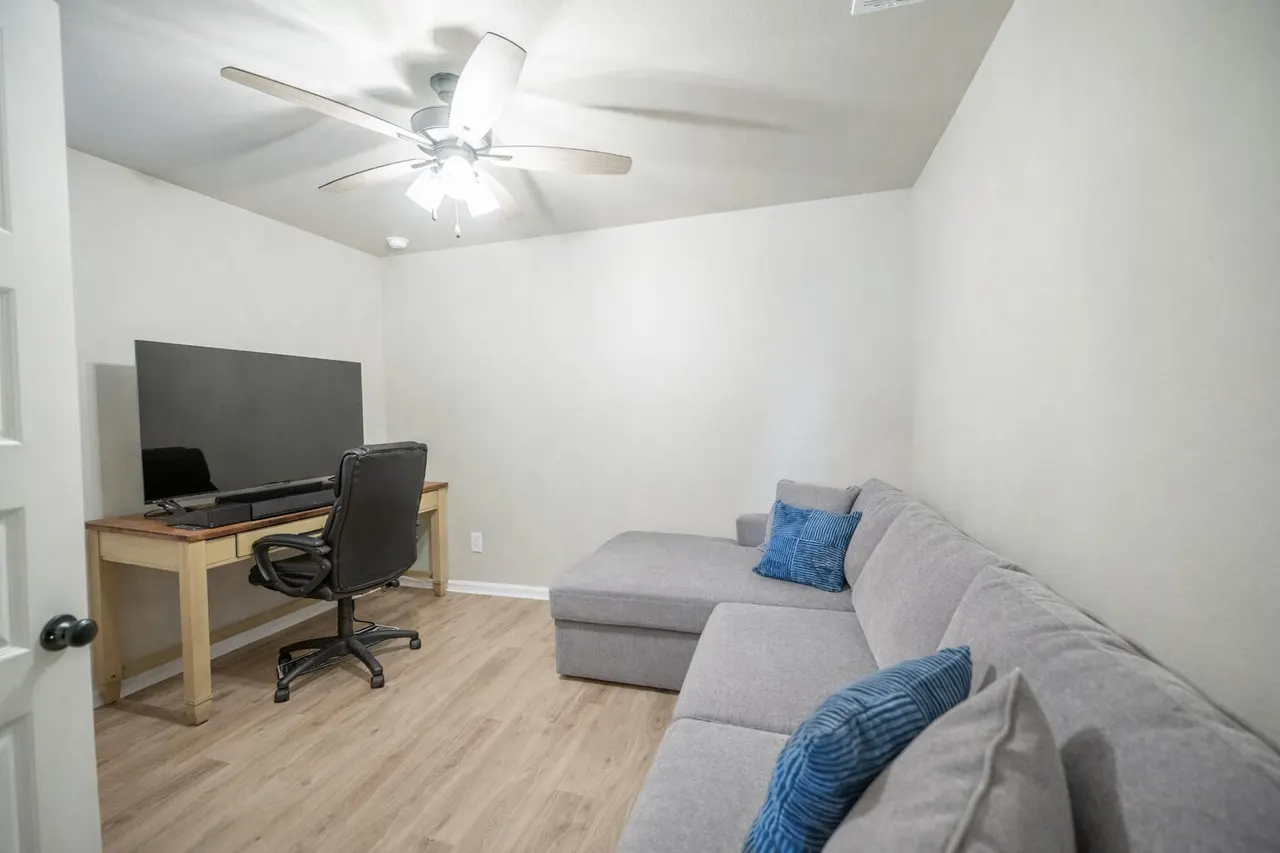 Photo 17 — 2609 Tiffin Avenue, Lubbock, TX 79407
