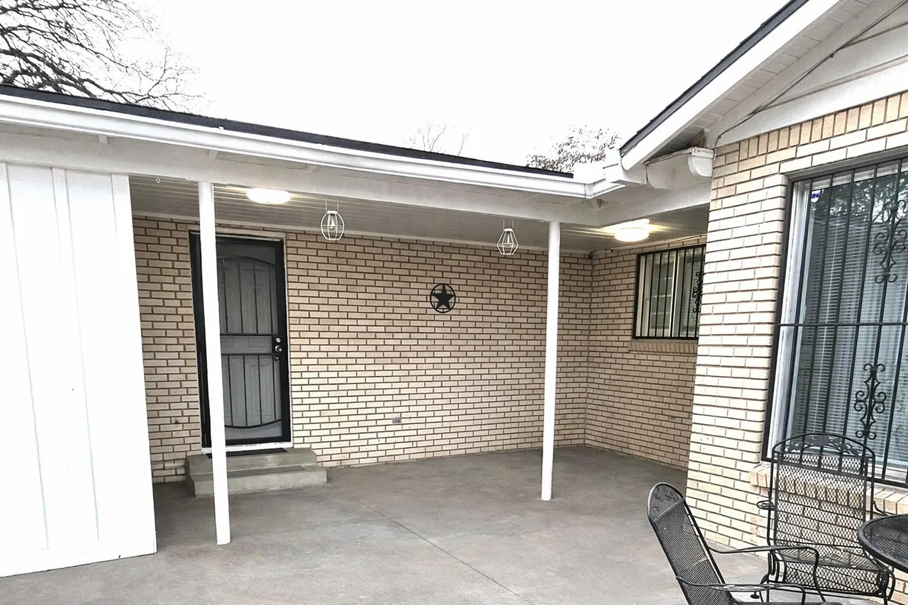 Photo 16 — 3203 43rd Street, Lubbock, TX 79413