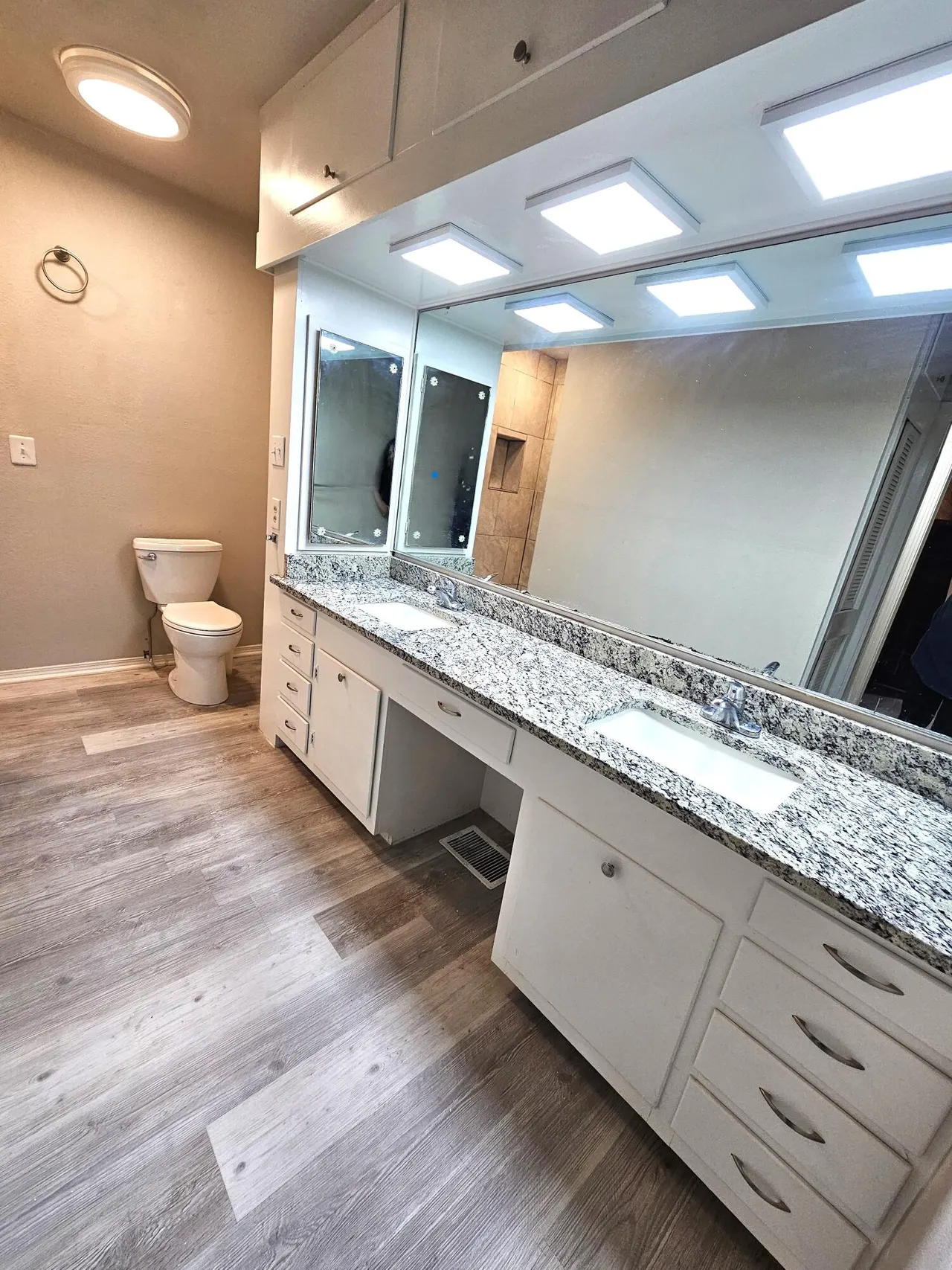 Photo 13 — 3203 43rd Street, Lubbock, TX 79413