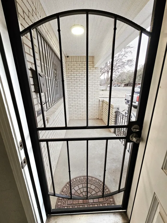 Photo 3 — 3203 43rd Street, Lubbock, TX 79413