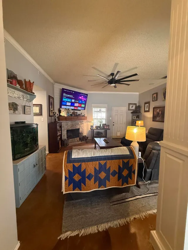 Photo 6 — 6906 8th Street, Lubbock, TX 79416