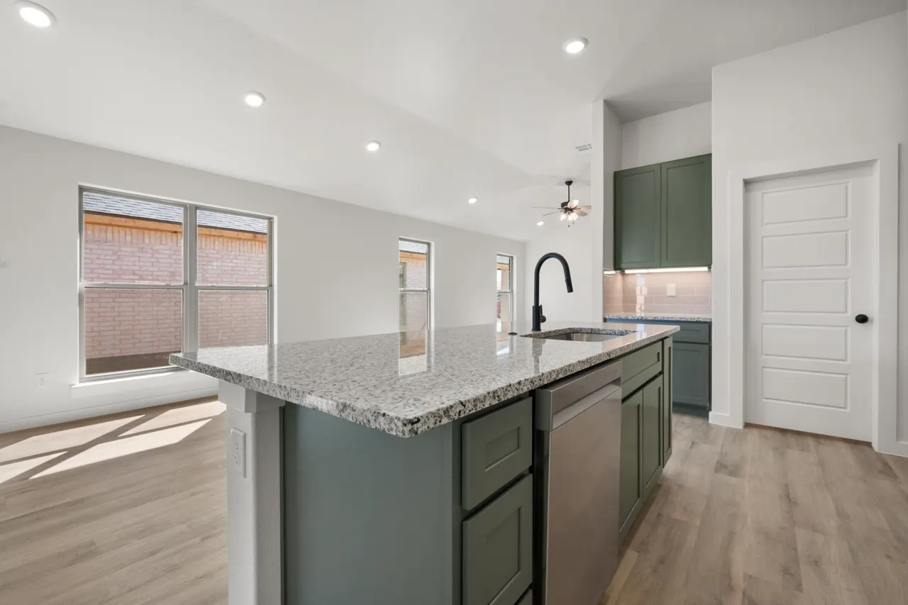 Photo 13 — 8610 24th Street, Lubbock, TX 79407