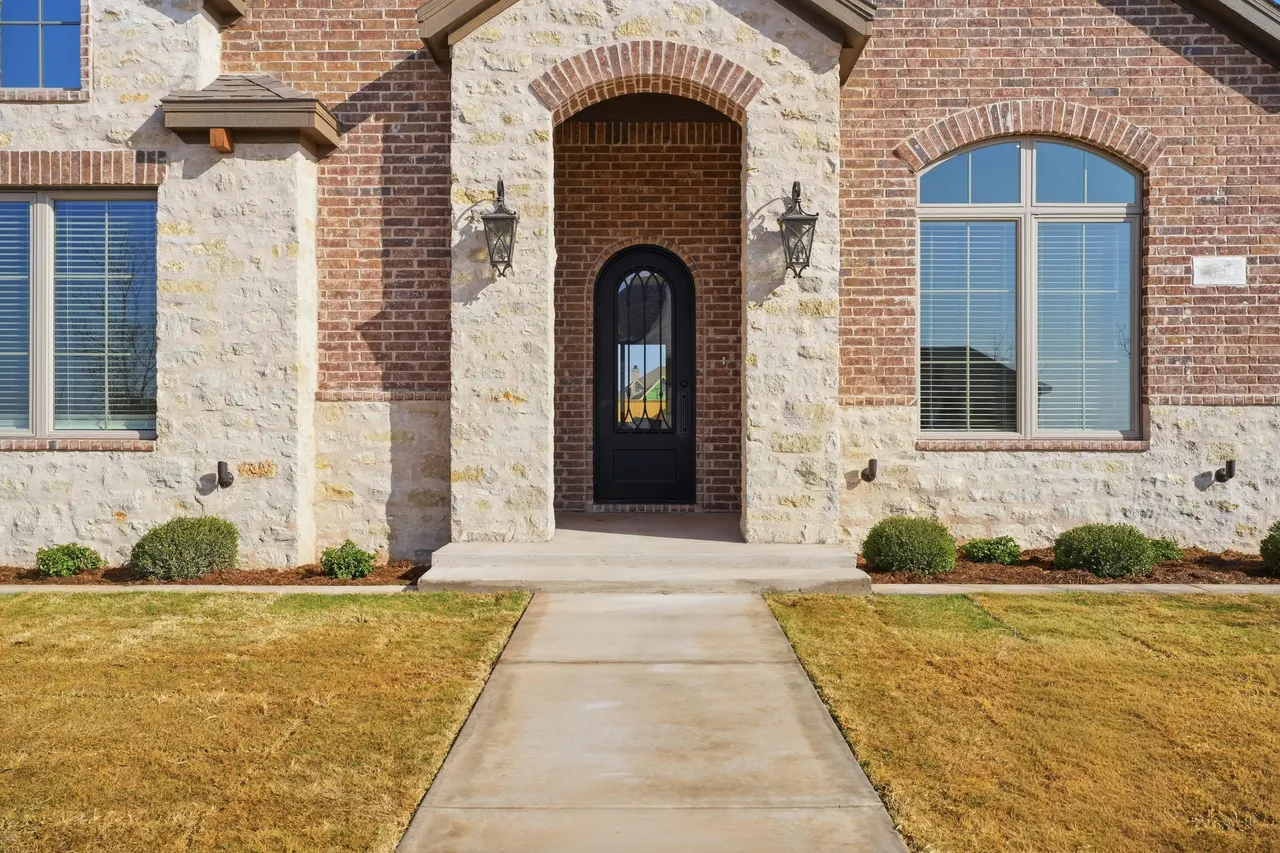 Photo 3 — 4630 143rd Street, Lubbock, TX 79424