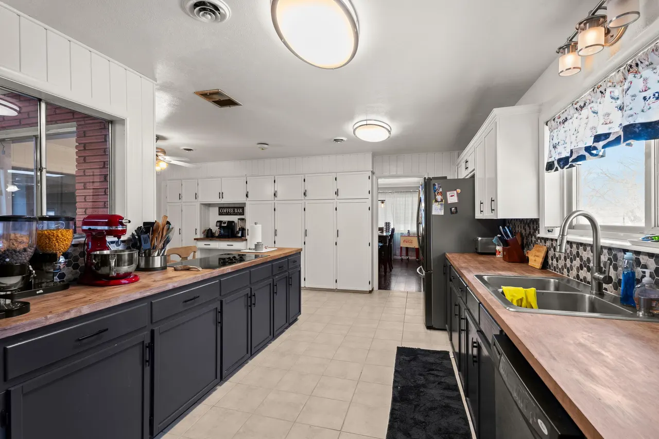 Photo 18 — 507 Clubview Drive, Levelland, TX 79336