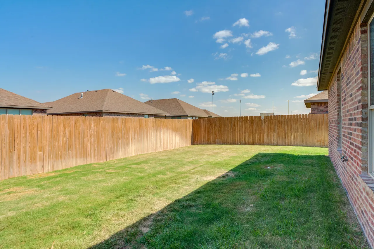Photo 34 — 7606 61st Street, Lubbock, TX 79407