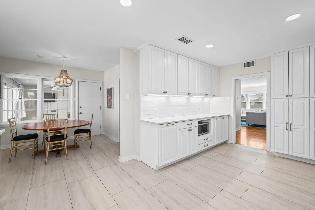 Photo 16 — 3310 24th Street, Lubbock, TX 79410