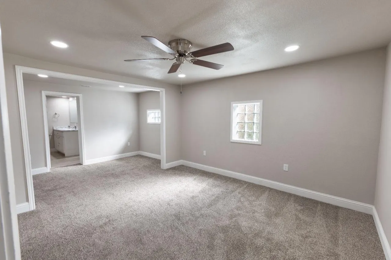 Photo 11 — 506 40th Street, Lubbock, TX 79404