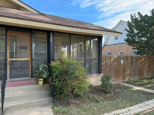 Photo 3 — 2508 27th Street, Lubbock, TX 79410