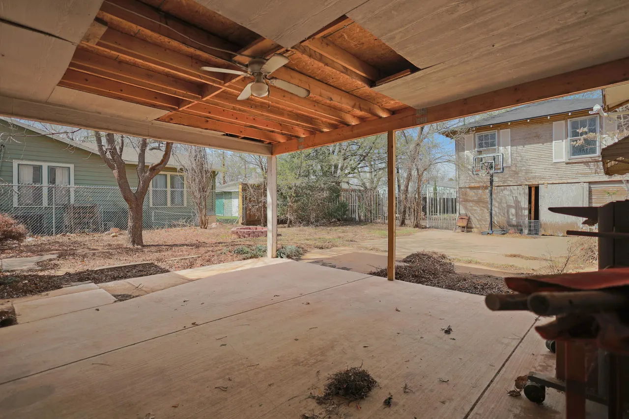 Photo 65 — 2202 16th Street, Lubbock, TX 79401