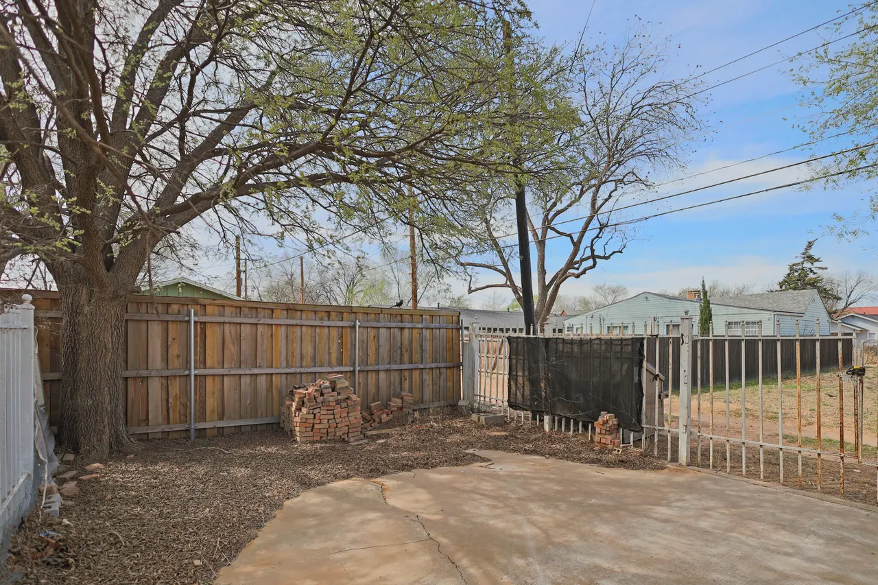 Photo 67 — 2202 16th Street, Lubbock, TX 79401
