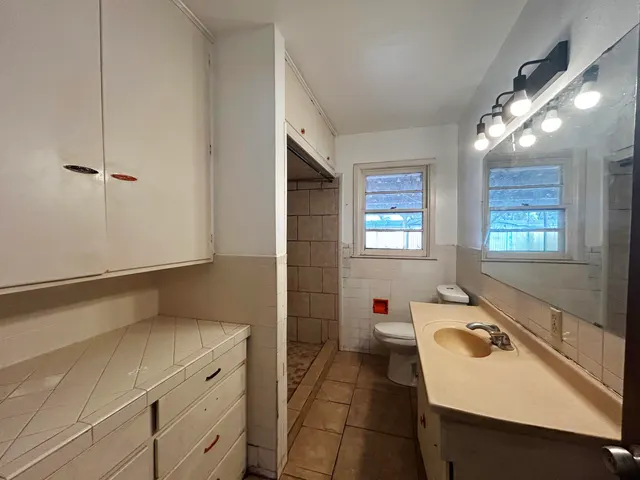 Photo 6 — 2008 46th Street, Lubbock, TX 79412