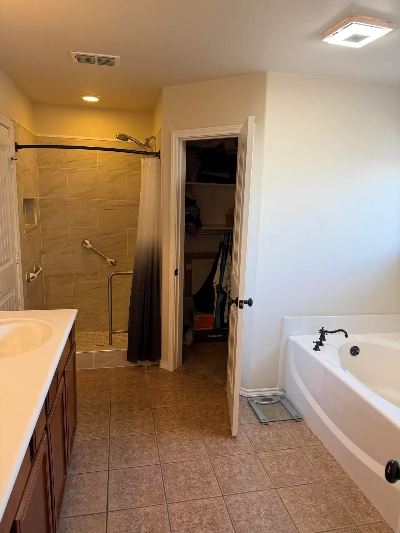 Photo 19 — 6931 35th Street, Lubbock, TX 79407