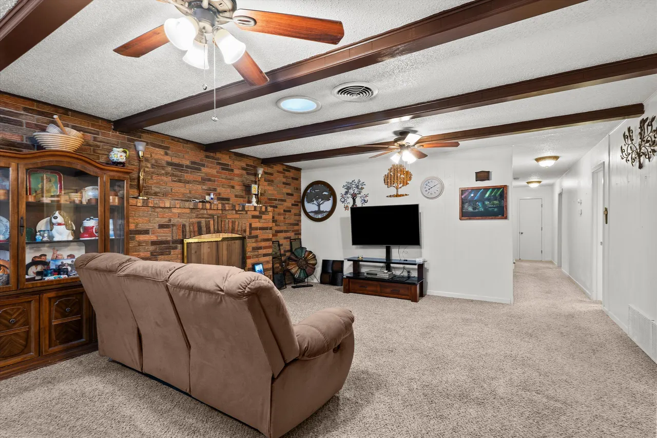 Photo 7 — 101 Willowwood Lane, Levelland, TX 79336