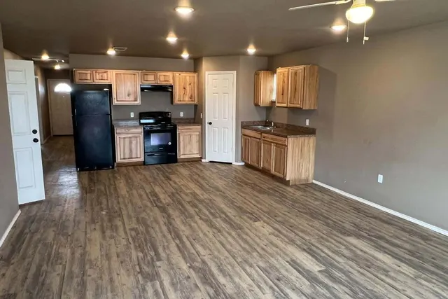 Photo 5 — 3602 E 3rd Place, Lubbock, TX 79403