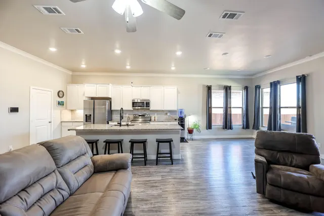 Photo 7 — 2713 Virginia Avenue, Lubbock, TX 79407