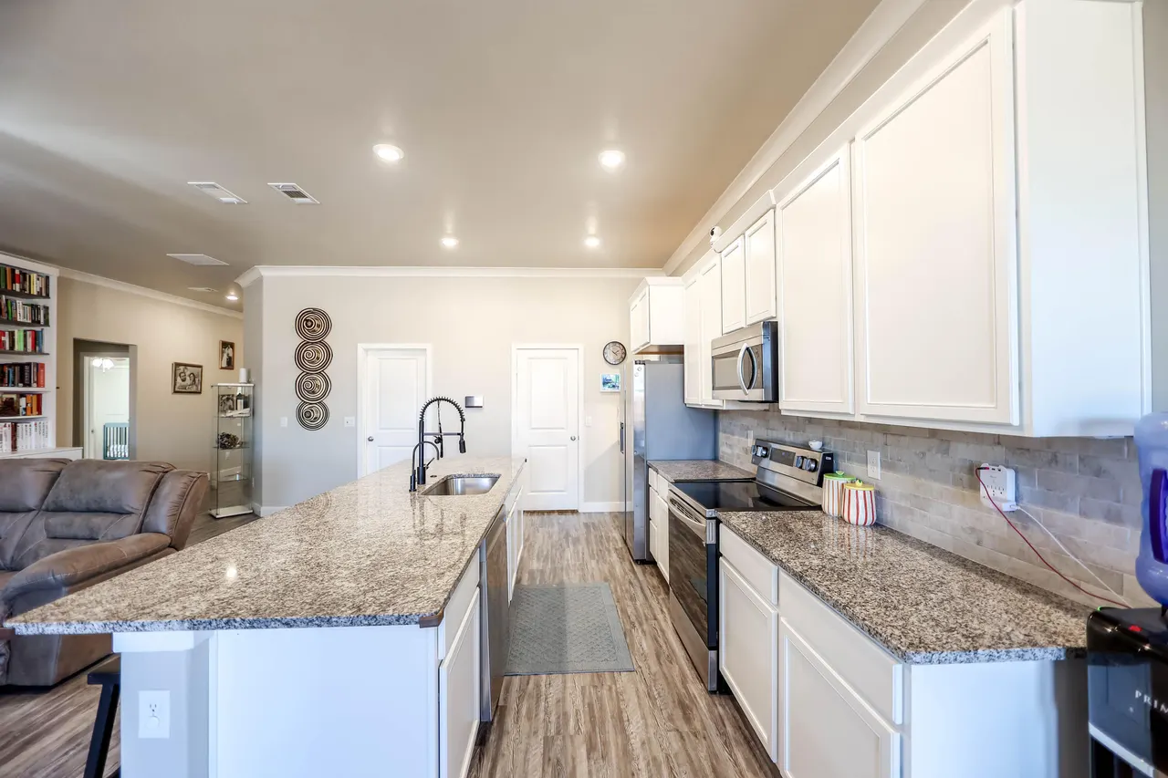 Photo 8 — 2713 Virginia Avenue, Lubbock, TX 79407