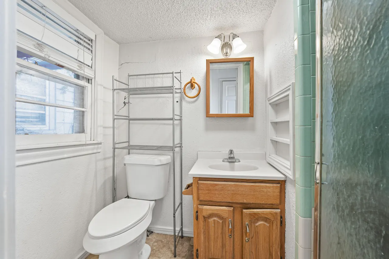 Photo 6 — 2216 30th Street, Lubbock, TX 79411