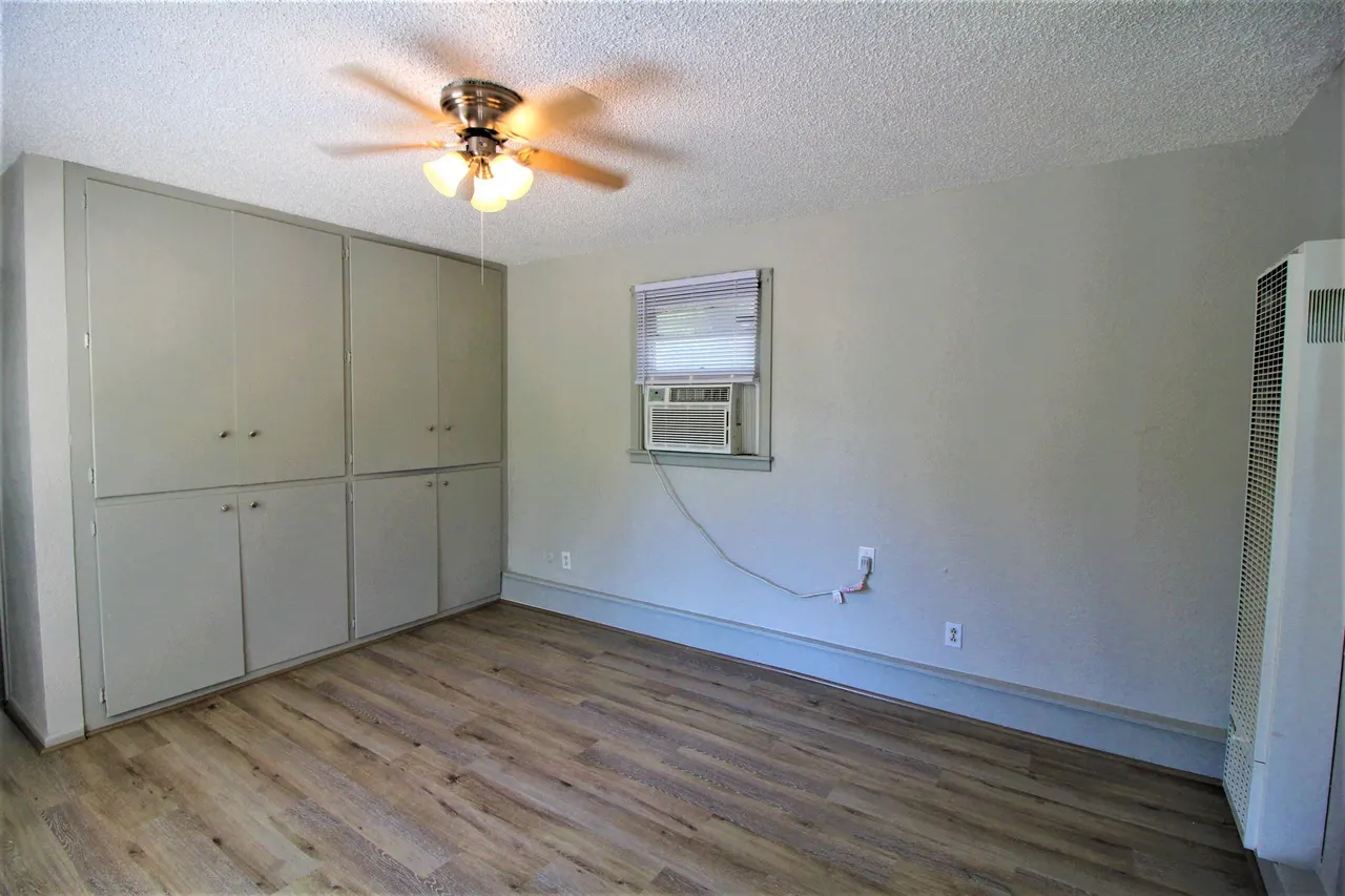 Photo 14 — 2216 30th Street, Lubbock, TX 79411